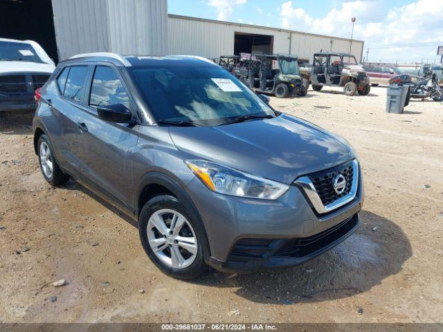  Salvage Nissan Kicks