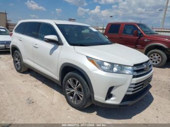  Salvage Toyota Highlander