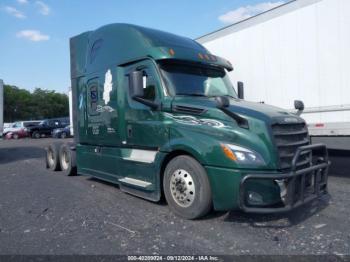  Salvage Freightliner New Cascadia 126