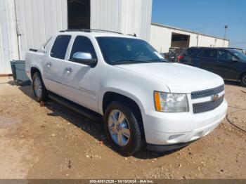  Salvage Chevrolet Avalanche 1500