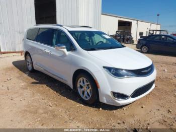  Salvage Chrysler Pacifica