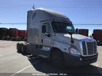  Salvage Freightliner Cascadia 125