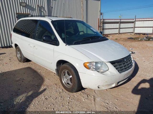  Salvage Chrysler Town & Country