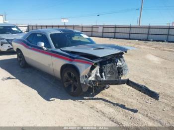  Salvage Dodge Challenger