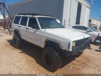  Salvage Jeep Cherokee