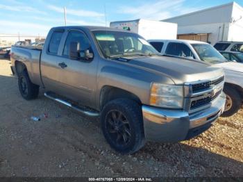  Salvage Chevrolet Silverado 2500