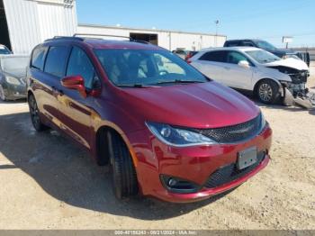  Salvage Chrysler Pacifica