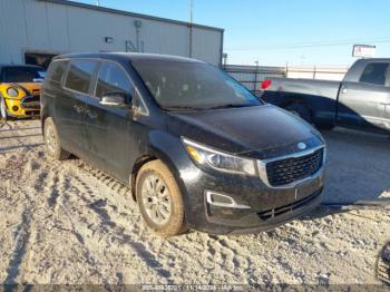  Salvage Kia Sedona