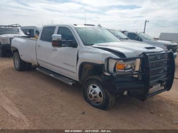  Salvage General Motors Sierra 3500HD