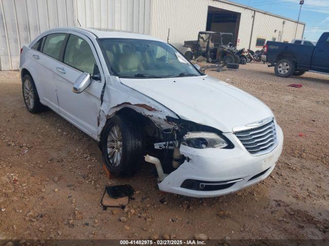  Salvage Chrysler 200