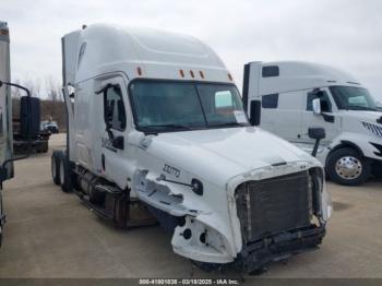  Salvage Freightliner Cascadia 125