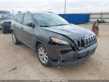  Salvage Jeep Cherokee