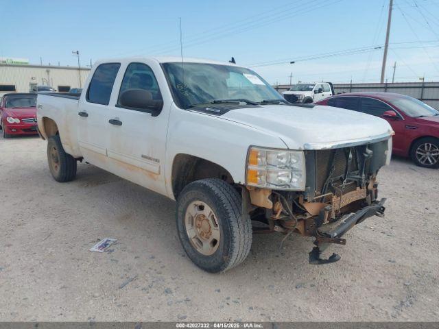  Salvage Chevrolet Silverado 2500