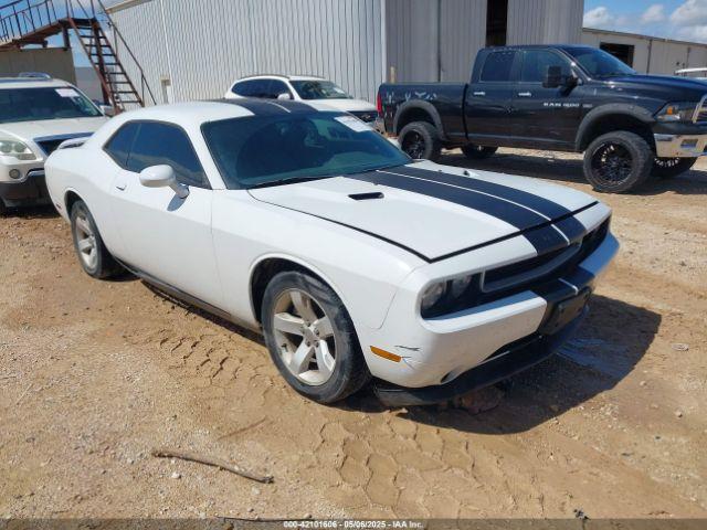  Salvage Dodge Challenger