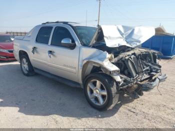 Salvage Chevrolet Avalanche 1500
