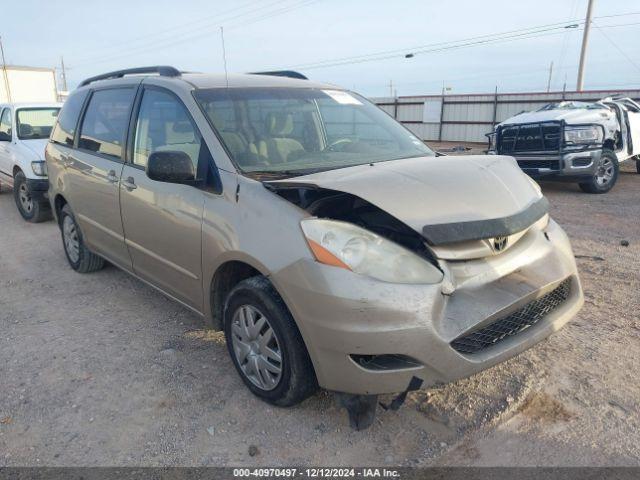  Salvage Toyota Sienna