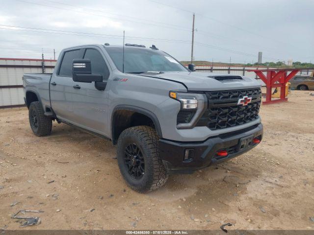  Salvage Chevrolet Silverado 2500