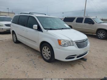  Salvage Chrysler Town & Country