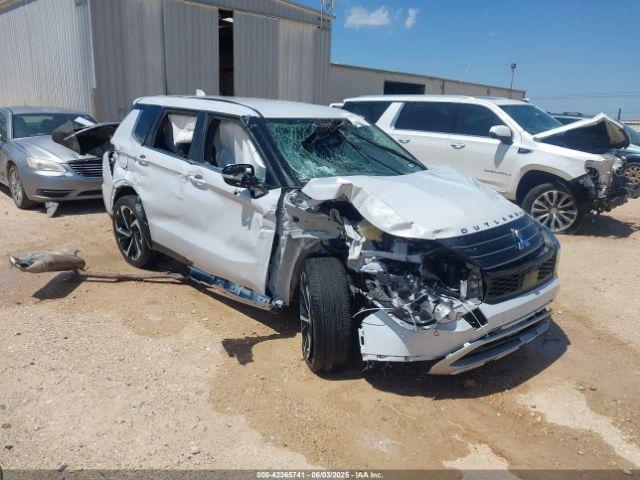  Salvage Mitsubishi Outlander