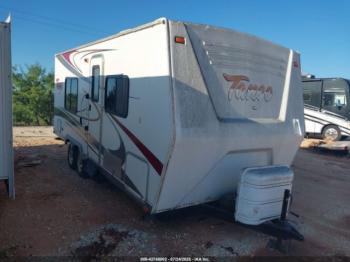  Salvage Trailer Pacific Coachworks Tango
