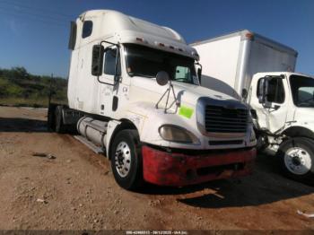  Salvage Freightliner Columbia