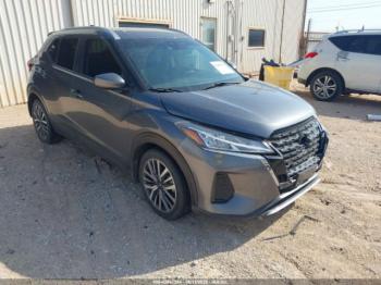  Salvage Nissan Kicks