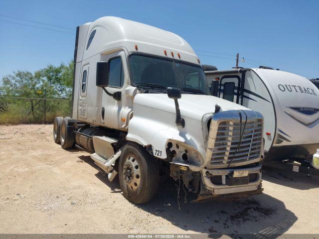  Salvage Freightliner Cascadia 125