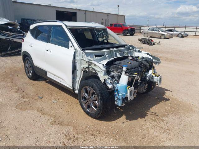  Salvage Kia Seltos