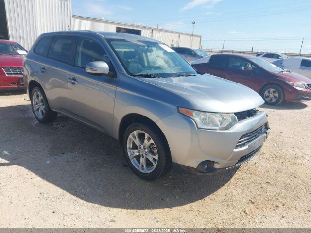  Salvage Mitsubishi Outlander