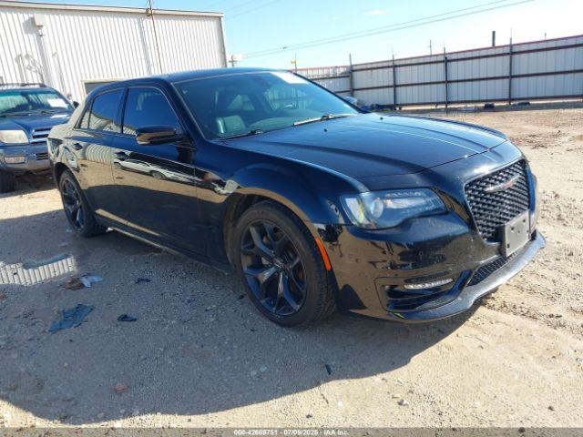  Salvage Chrysler 300