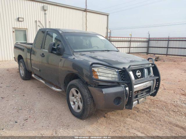  Salvage Nissan Titan