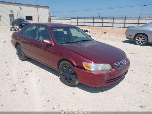  Salvage Toyota Camry