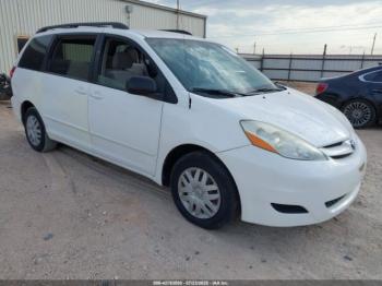  Salvage Toyota Sienna