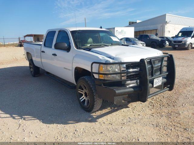  Salvage Chevrolet Silverado 2500