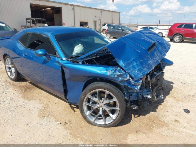  Salvage Dodge Challenger