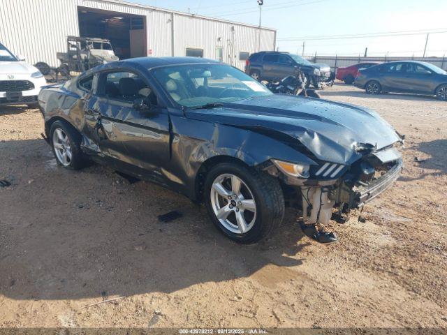  Salvage Ford Mustang
