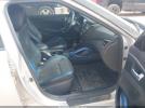 Hyundai VELOSTER Image 5