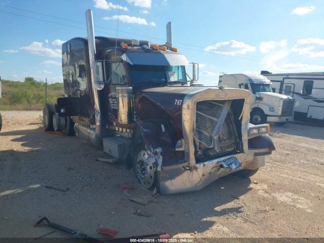  Salvage Peterbilt 379