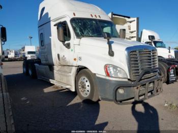  Salvage Freightliner Cascadia 125