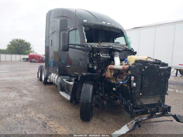  Salvage Kenworth Construction