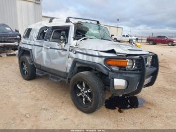  Salvage Toyota FJ Cruiser