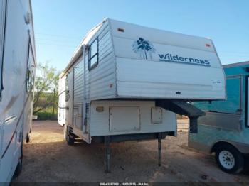  Salvage Fleetwood Wilderness 27 5j
