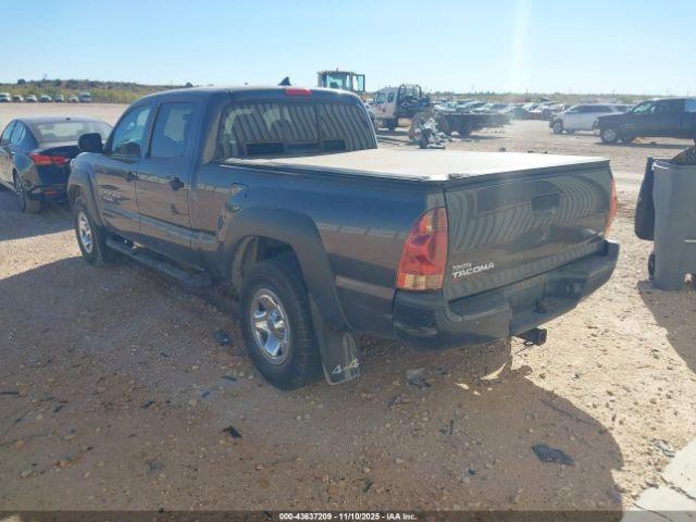 Toyota Tacoma V6 Image 2