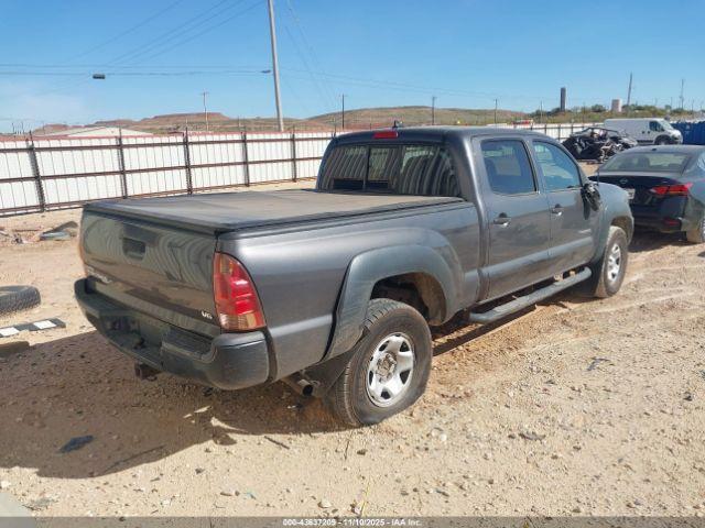 Toyota Tacoma V6 Image 4