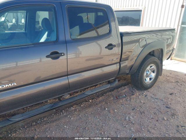 Toyota Tacoma V6 Image 9