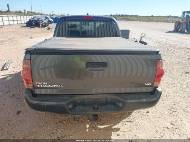 Toyota Tacoma V6 Image 15