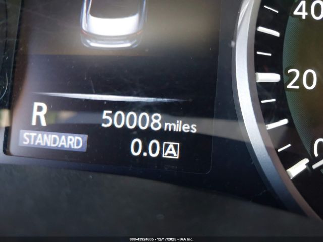 INFINITI Q50 3.0t Luxe Image 10