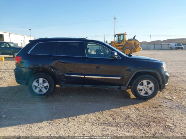 Jeep Grand Cherokee Laredo Image 13