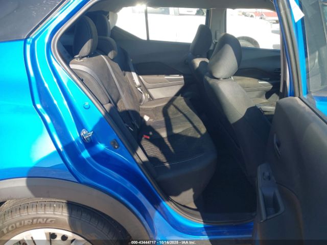 Nissan Kicks S Xtronic Cvt Image 2