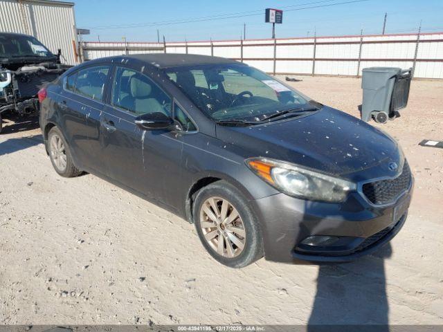  Salvage Kia Forte